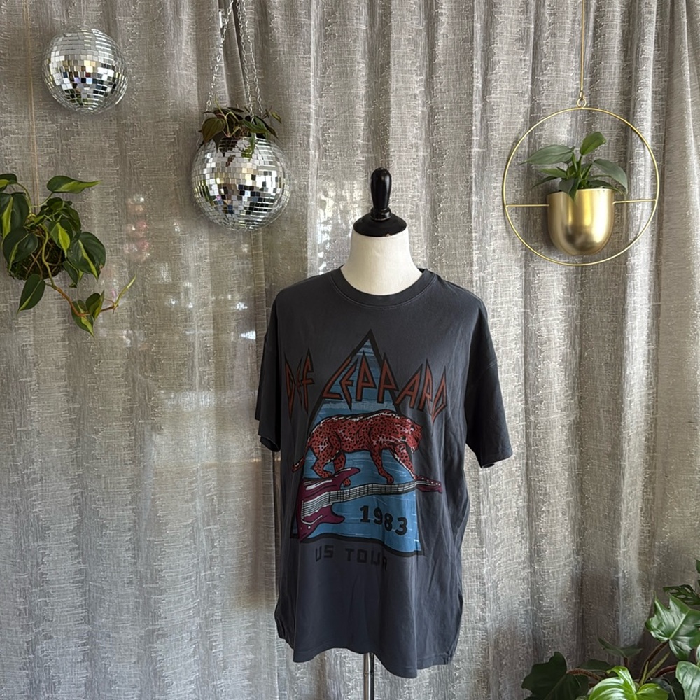 Def Leppard t shirt